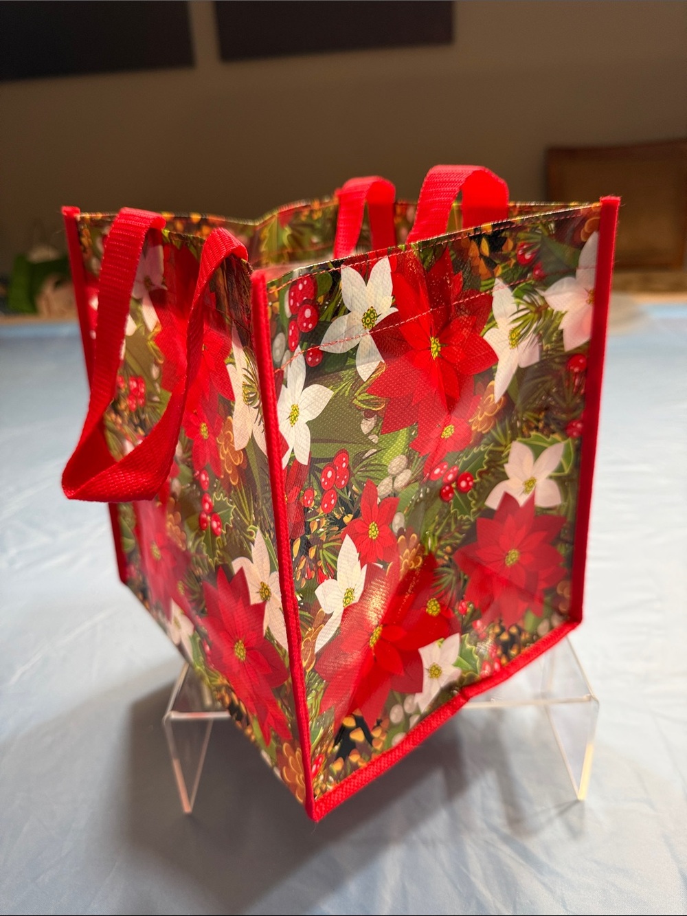 5 Festive Red Holiday Gift Bag Set with Plaid & Cocoa Designs - Picture 5 of 7